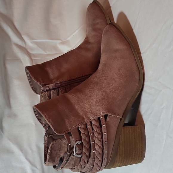 Carlo Santana Blush boots 8 1/2 - Picture 1 of 2